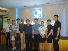 热列欢迎厦门市信息学校赖校长莅临我司