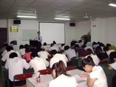  鹭达眼镜第三期电子中专新学员培训圆满落幕！