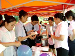  鹭达眼镜参加市妇联举办的“万名巾帼志愿者大