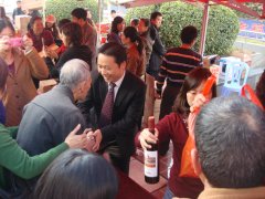 鹭达眼镜董事长张和辉参加“爱心厦港，人大代