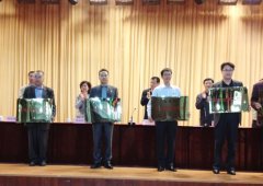  鹭达眼镜董事长张和辉参加市劳模创新工作室推