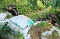  鹭达眼镜组织总部员工真人CS野战[2013-5-2]