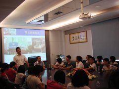  上杭县古蛟中学夏令营全体师生参观鹭达眼镜