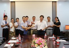  鹭达眼镜与漳州卫生职业学院签订联合办学协议