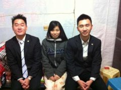 鹭达眼镜营运部总监、营运部经理看望受伤员工