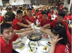 鹭达眼镜新进员工聚餐活动