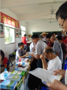 鹭达眼镜爱心公益走进翔安霄垄社区